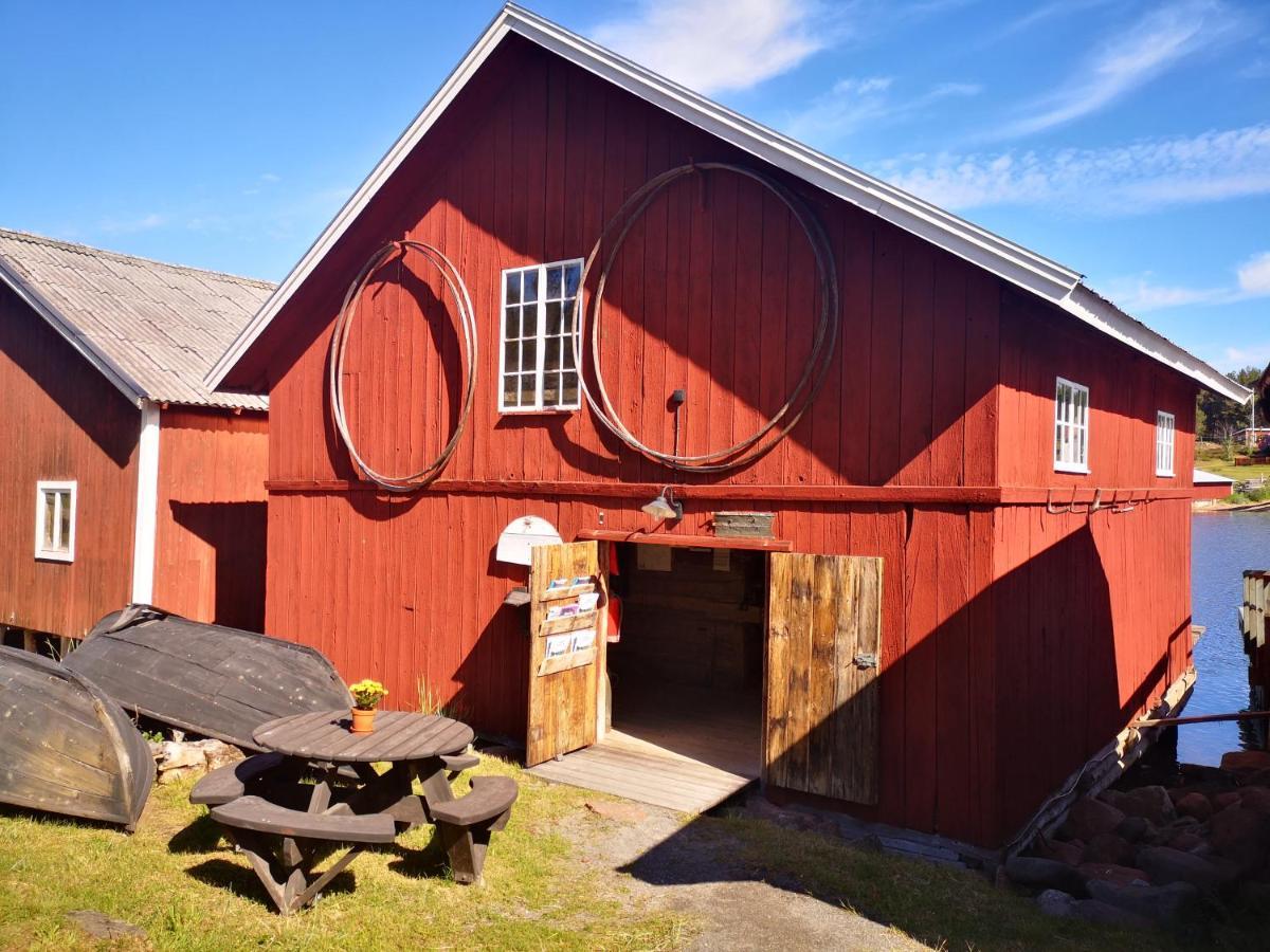 Trysunda Vandrarhem & Skaergardscafe Exterior photo